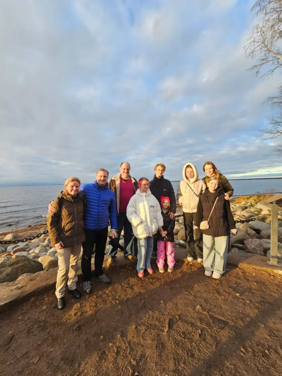 Тёплый осенний день в тёплой компании