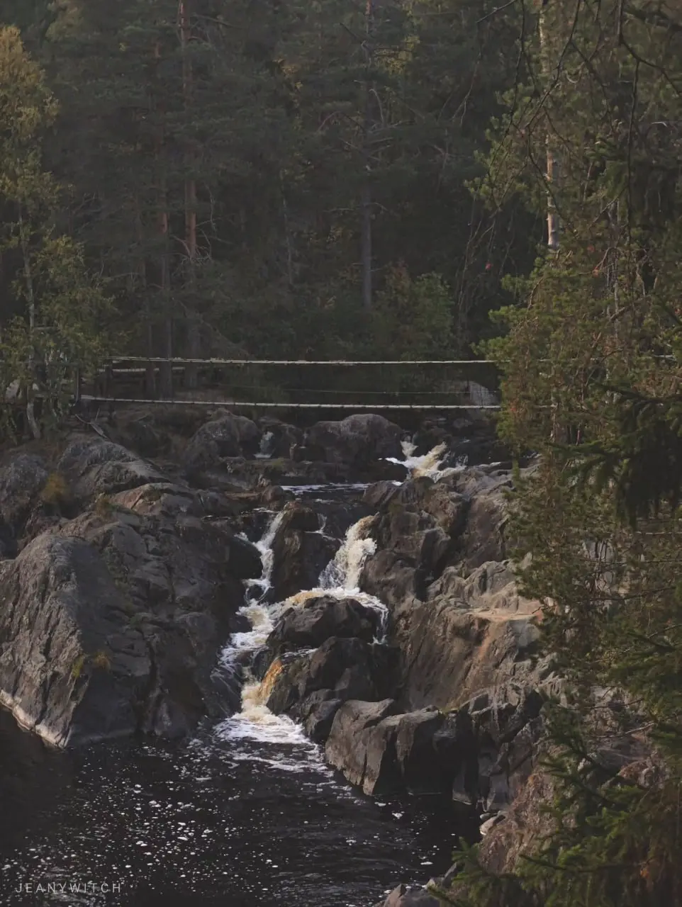 Водопады Ахинкоски