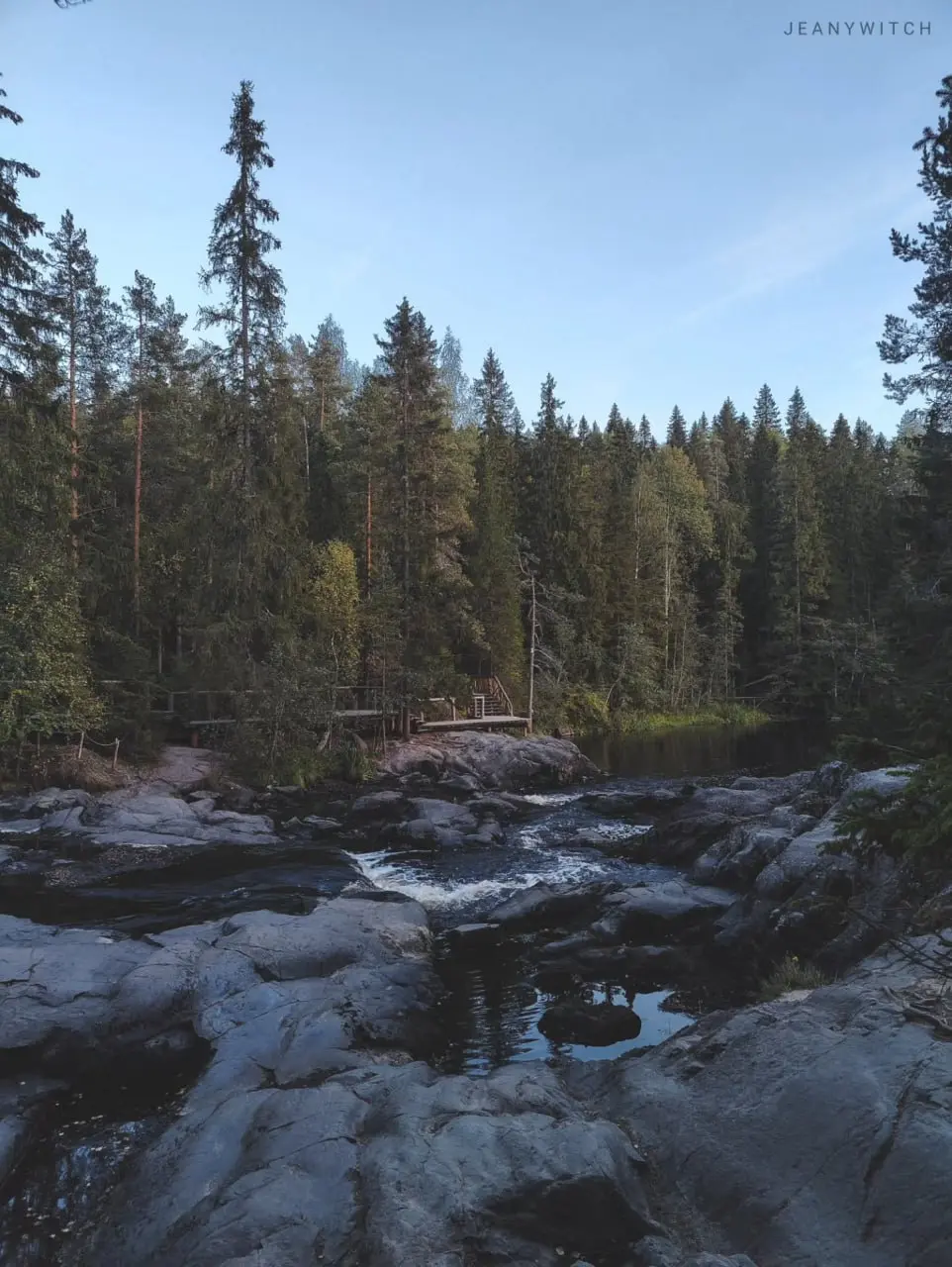 Водопады Ахинкоски