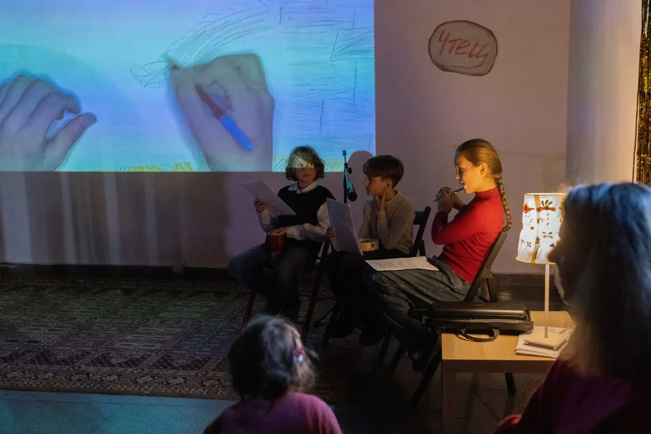 Сказки с молоком: выпускной спектакль экспериментальной Мастерской сказок