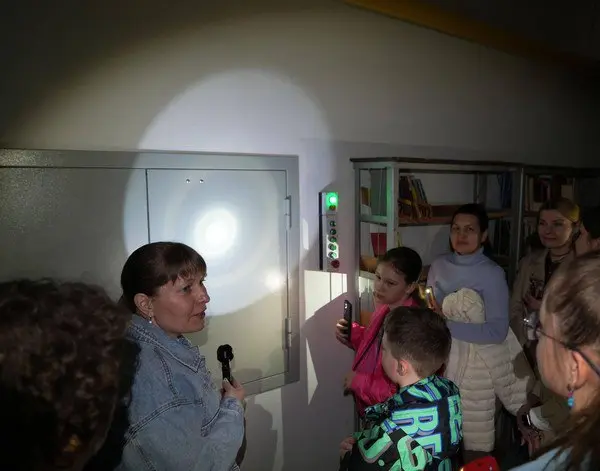 Экскурсия "Библиотека в сумерках. Зимняя"