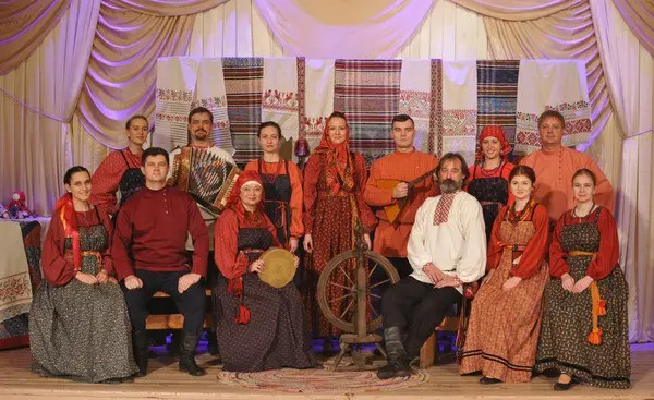 Программа "Приходи, попляшем!"