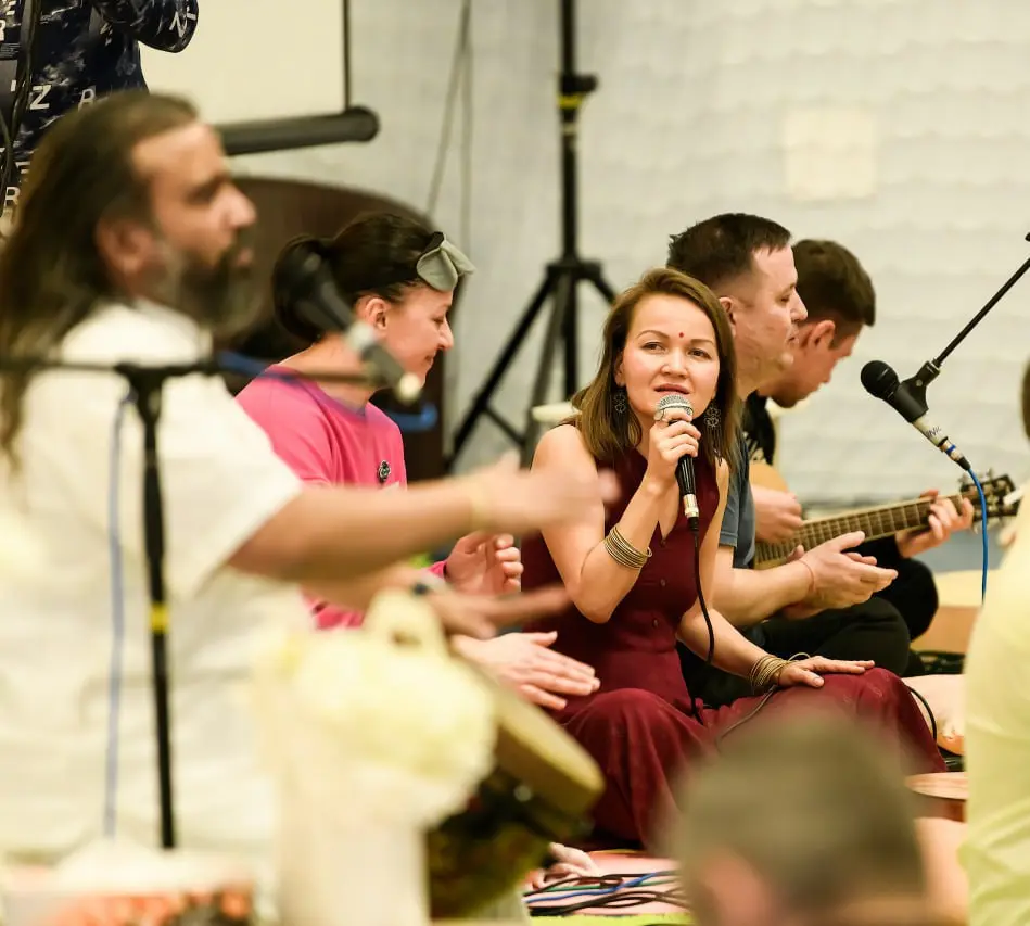 САТСАНГ и ГУРУ ПУДЖА