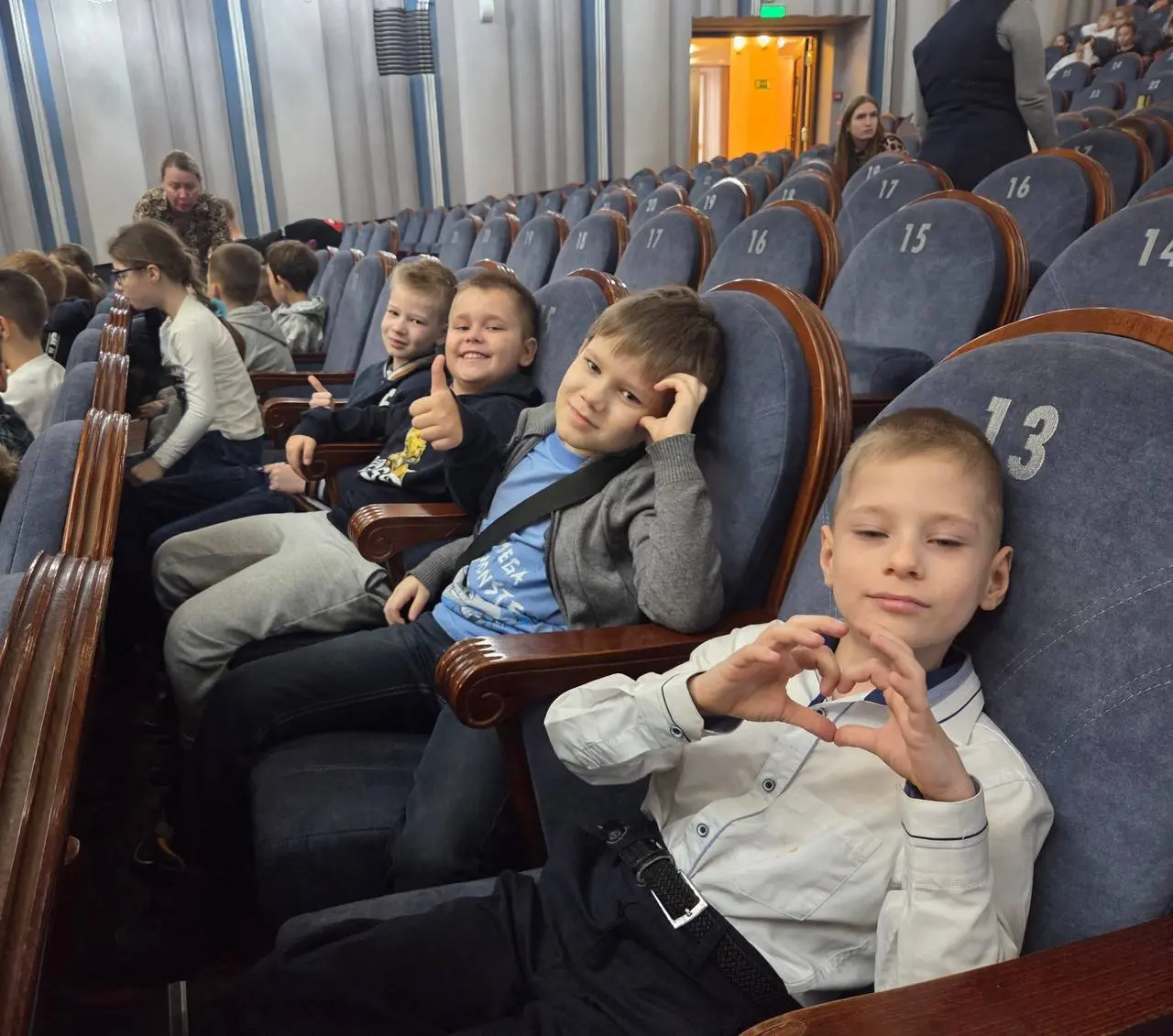 Ну, погоди! Представляет… интерактивный концерт