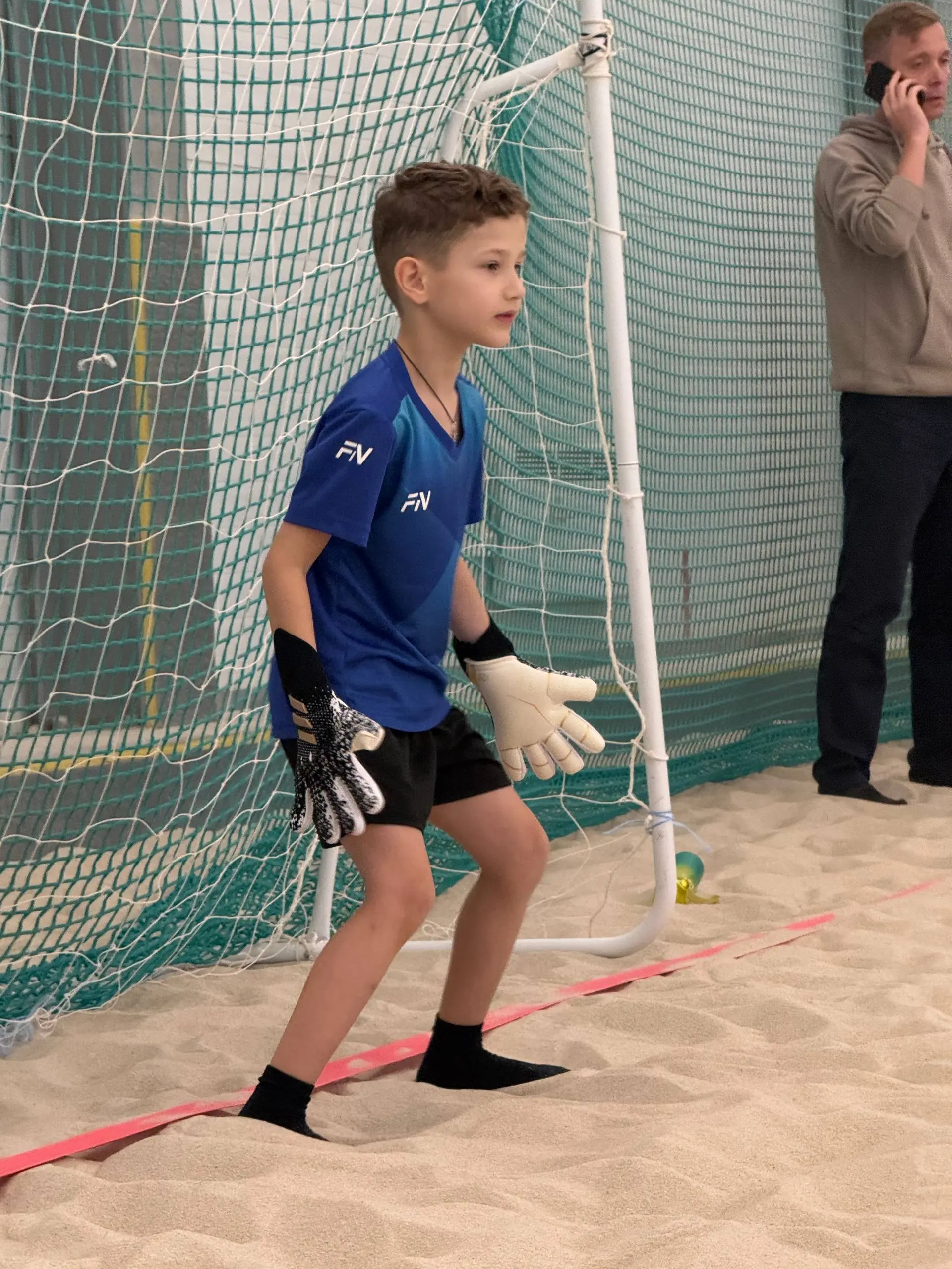 Продуктивная суббота. Турнир по пляжному футболу Elastico CUP. Серия фотографий с разминки футболистов