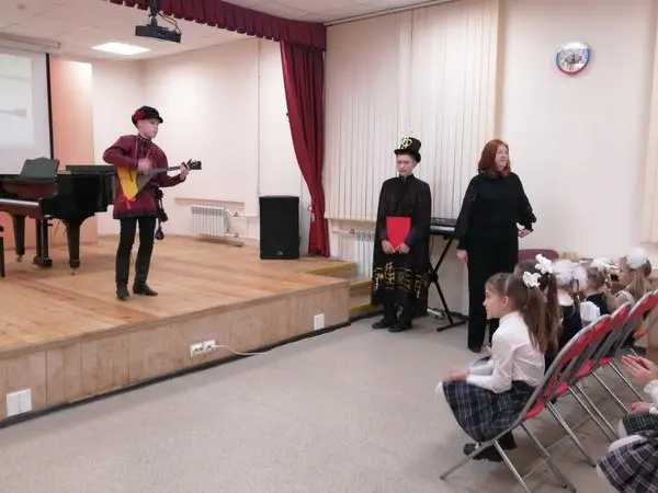 Посвящение первоклассников в юные музыканты