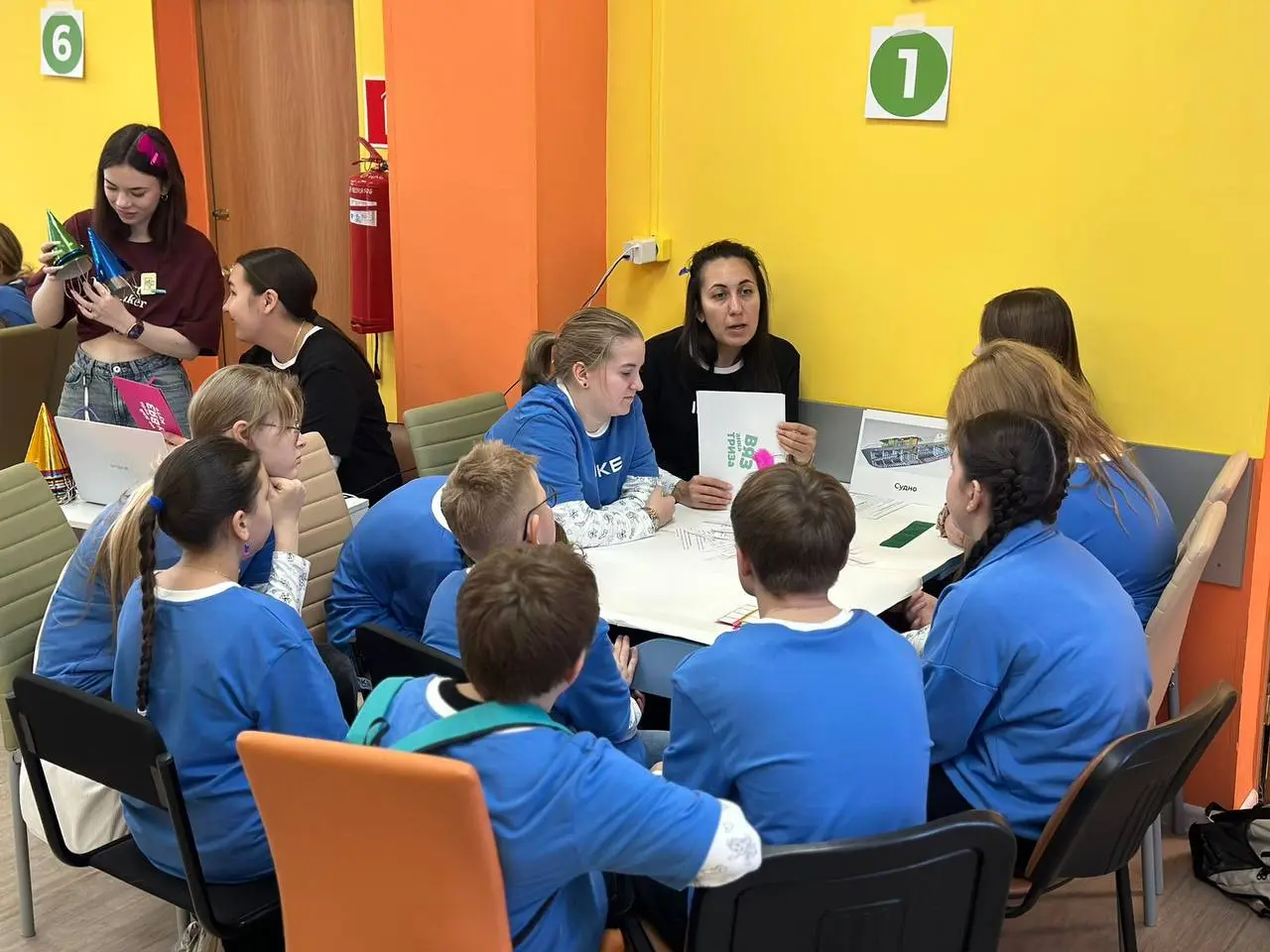 ИТ-марафон IMAKE от Норникеля. Интенсивы инженерного марафона в Центральной детской библиотеке Мончегорска