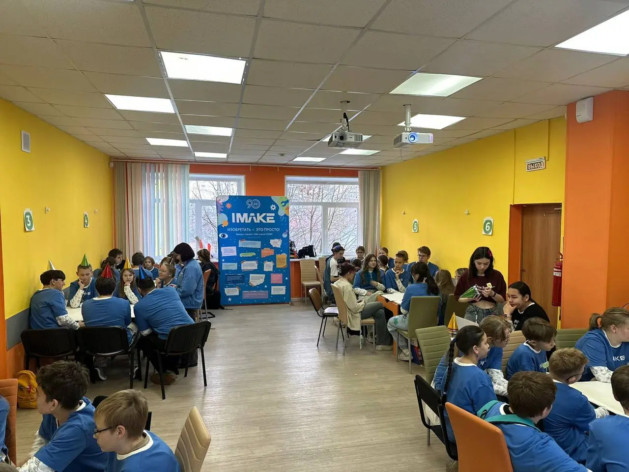 ИТ-марафон IMAKE от Норникеля. Интенсивы инженерного марафона в Центральной детской библиотеке Мончегорска