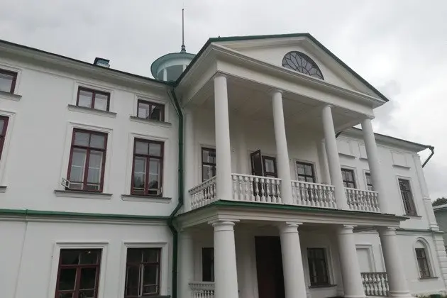 Ярославская Карабиха: прогулка по усадьбе Н.А. Некрасова