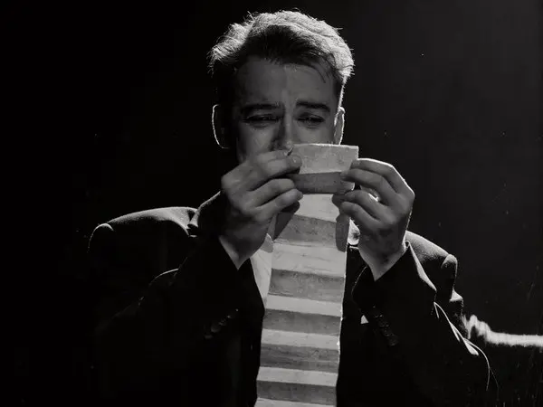 Литературно-музыкальный спектакль "Мертвые души?"