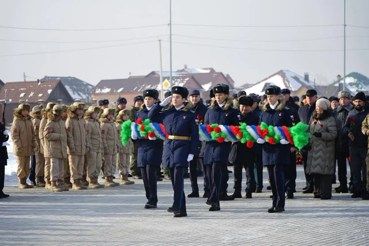 РВИО в столице Республики Тыва открыло памятник братьям Шумовым