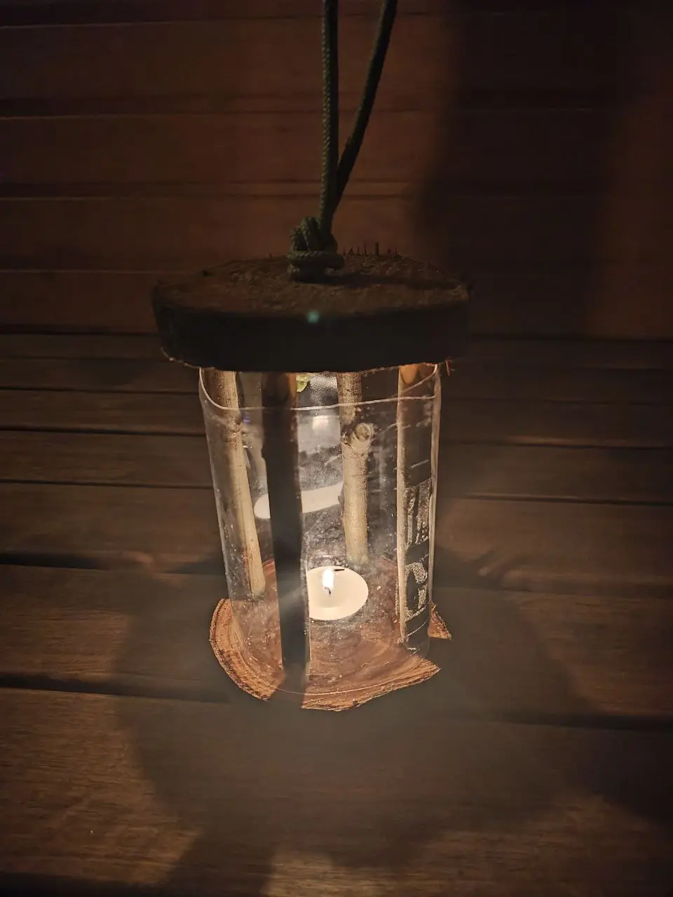 Мастерская по изготовлению фонарика в лесу