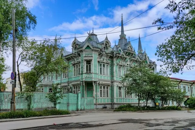 Обзорная экскурсия-конструктор по Томску "Спрятанный в Сибири"