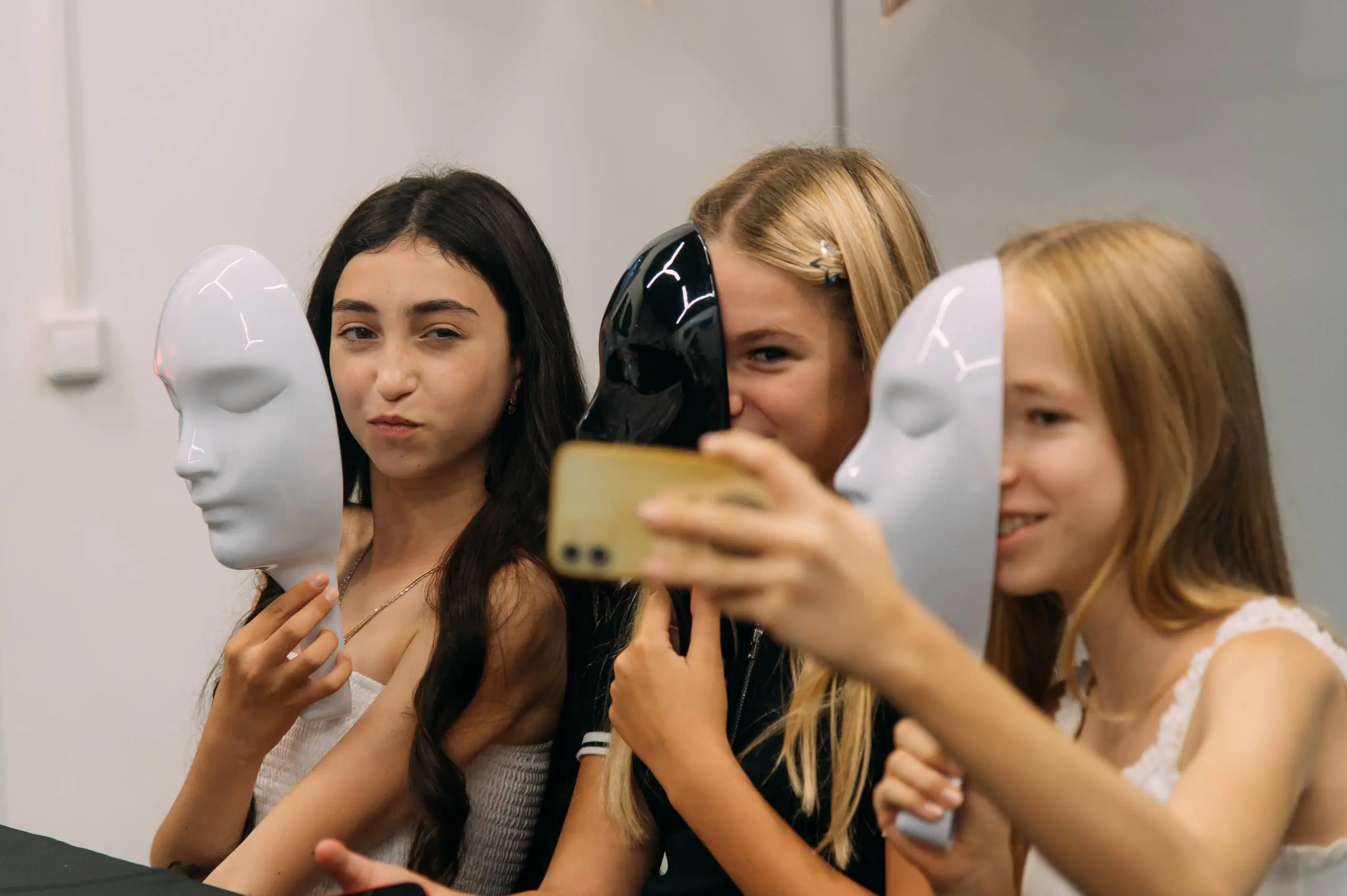 Мафия и виртуальные приключения