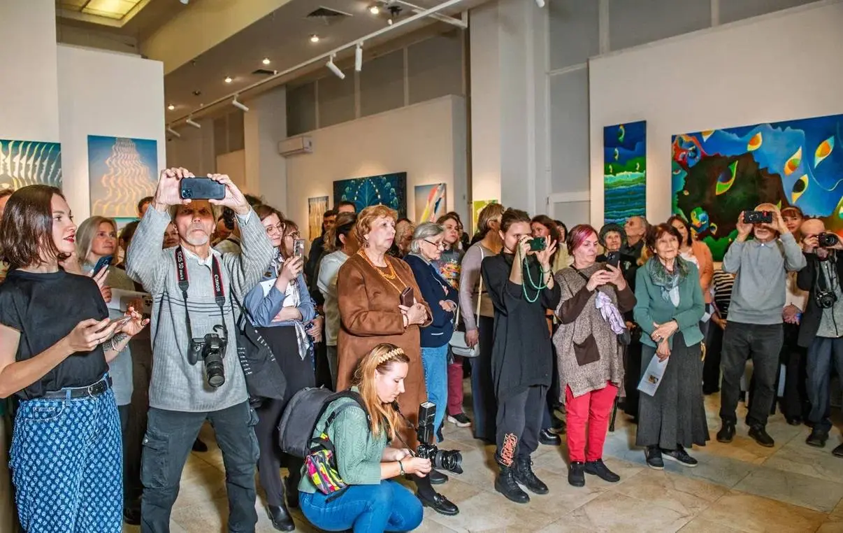 К СВЕТУ - юбилейная выставка Светланы Богатырь в Галерее Беляево