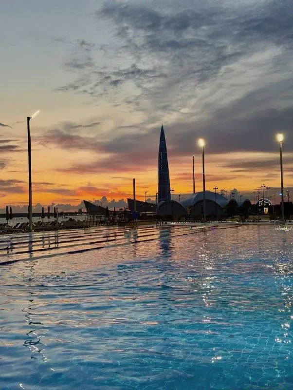 Бассейн у Флагштока - круглый год