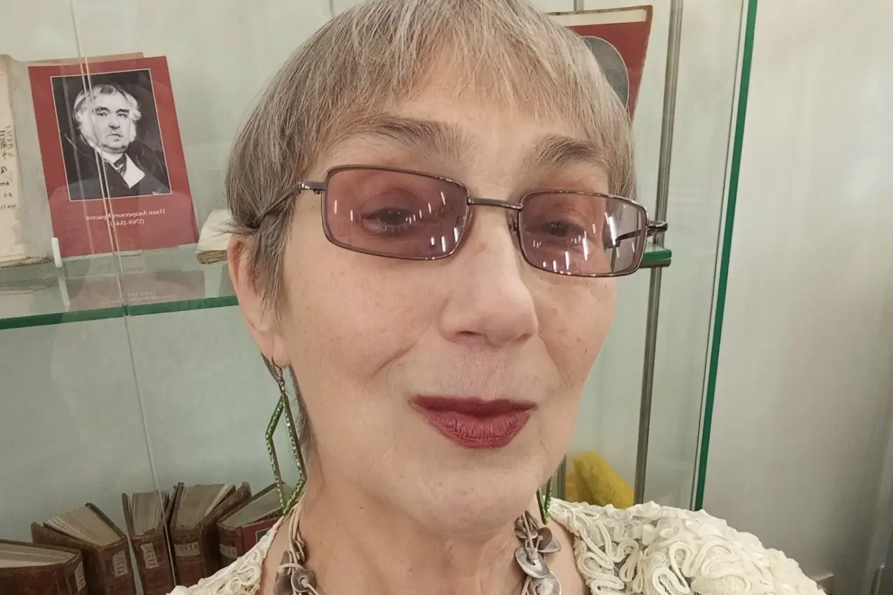 Известная нижегородская поэтесса выступит перед жителями Цветов