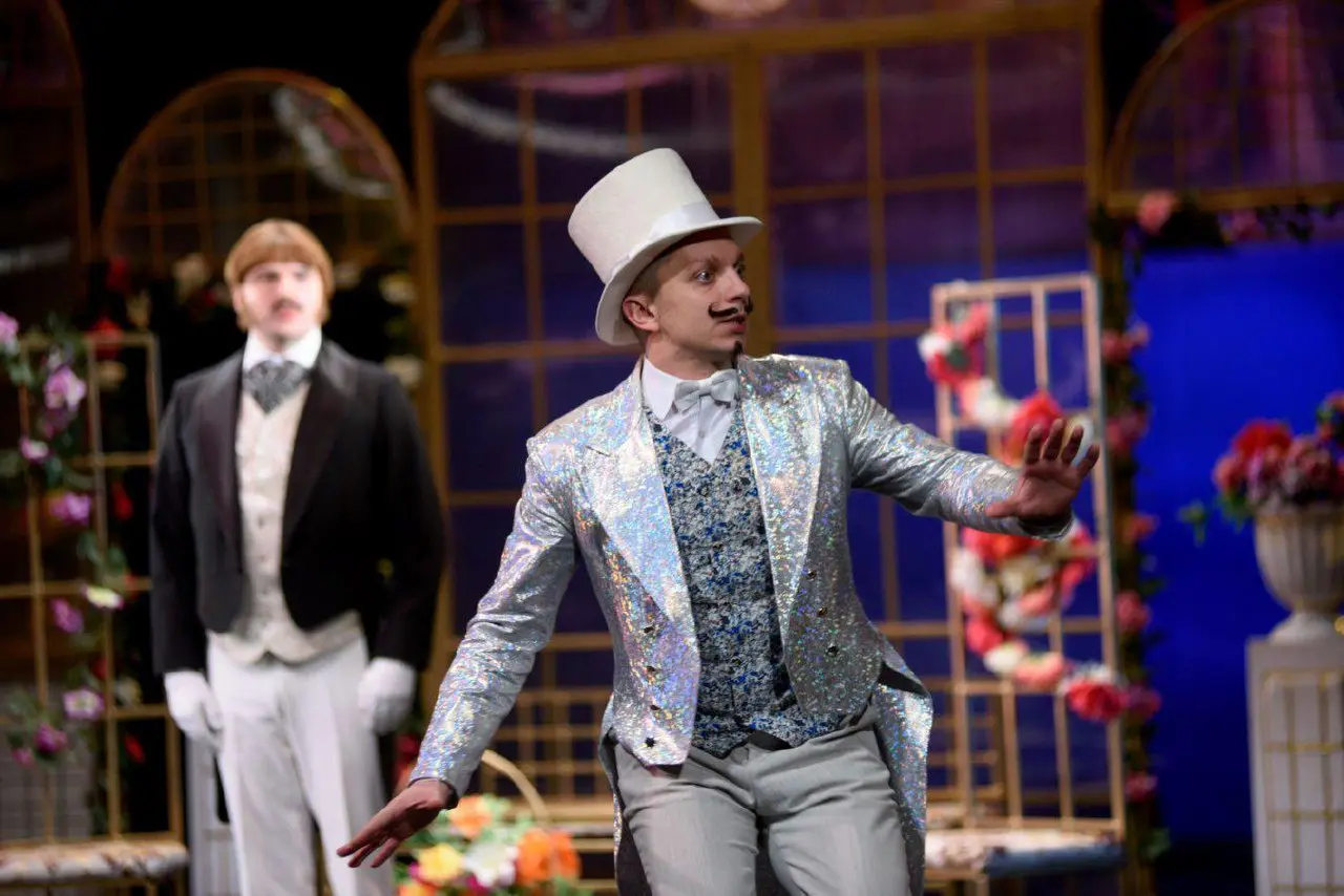 Спектакль «Голодранцы и аристократы»