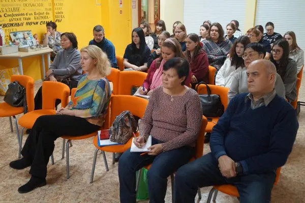 Лекция "О терапии творческим самовыражением М.Е. Бурно"