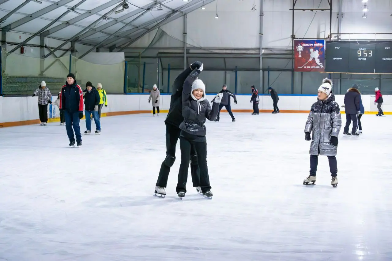 каток Дельфин: группа Здоровье