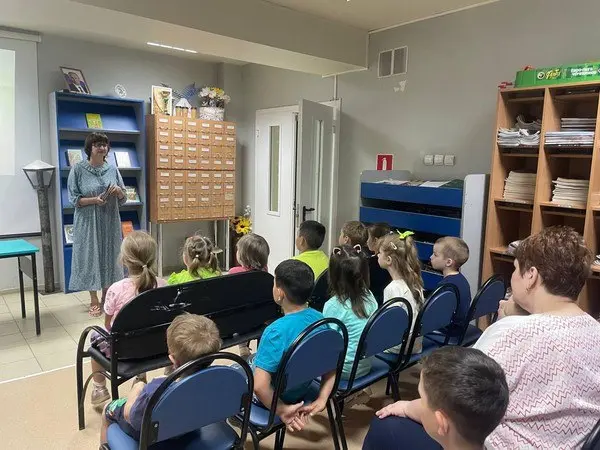 Литературный час "Загадки и чудеса: встреча с героями русских сказок"