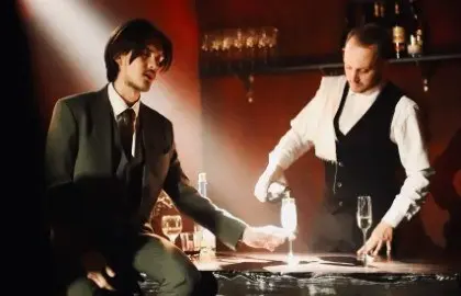 Бар Хемингуэй: Имерсивное погружение во времена голодных дней Хемингуэя