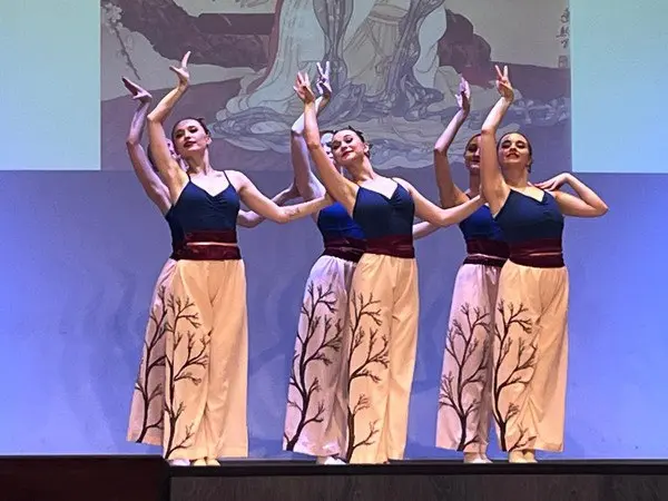 Танцевальная мозаика