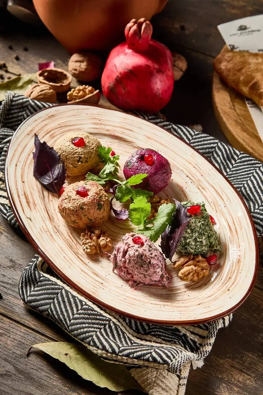 PRO.Хинкали — два повода заглянуть в гости