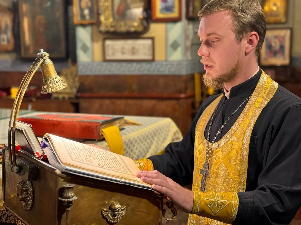 Богослужение вечернее