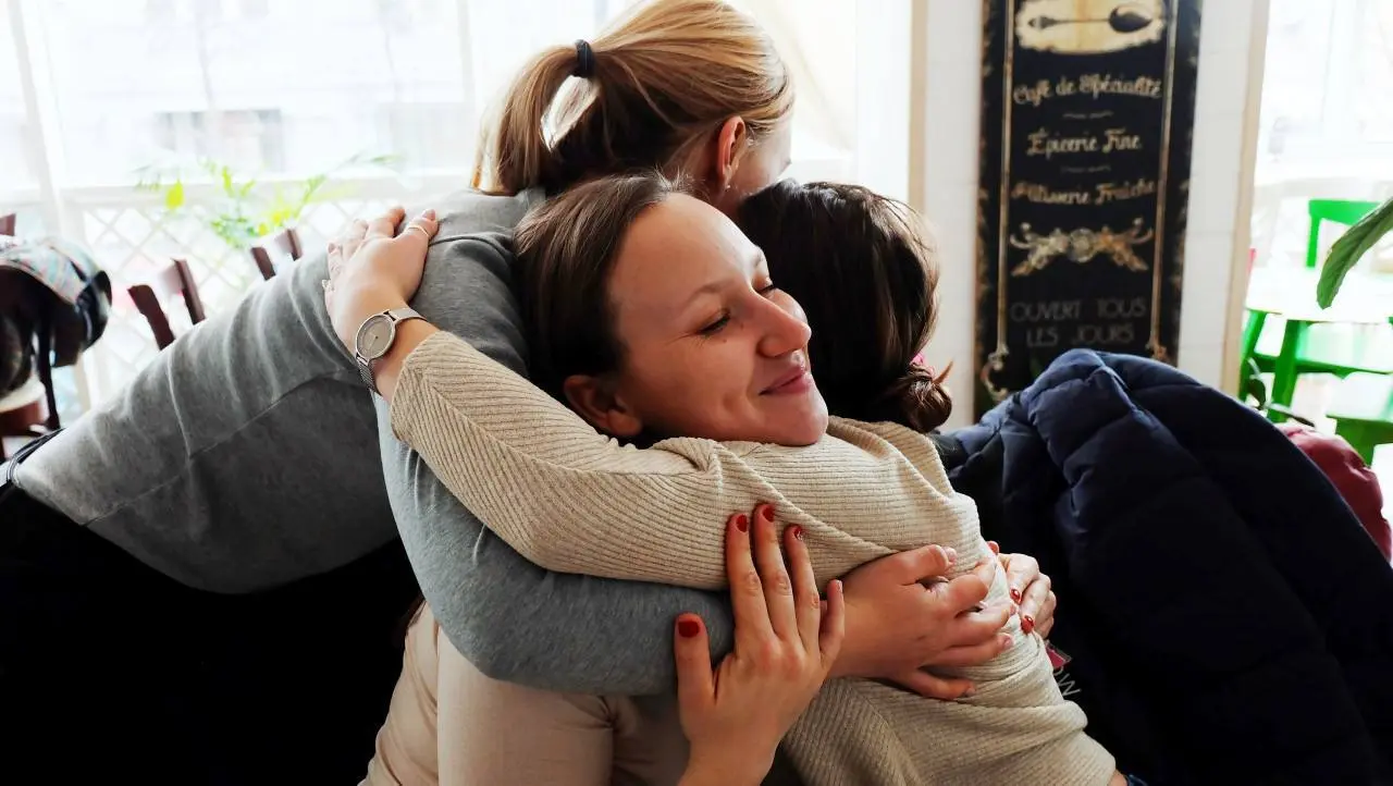 Обнимательная вечеринка