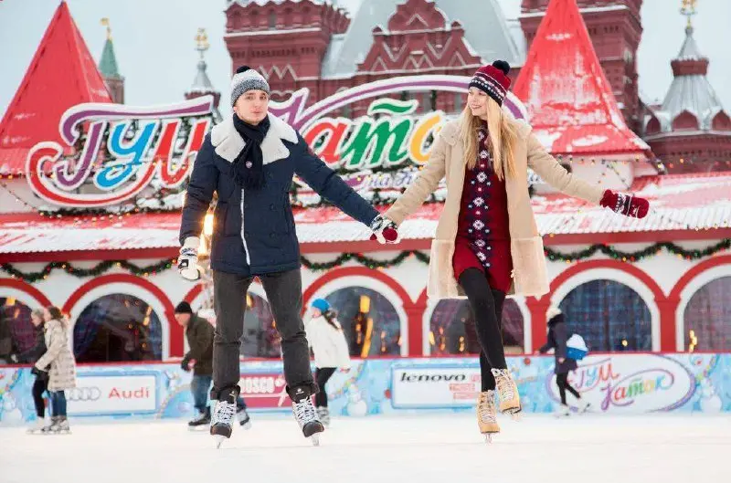 Открытие главного катка страны на ГУМ-катке на Красной площади