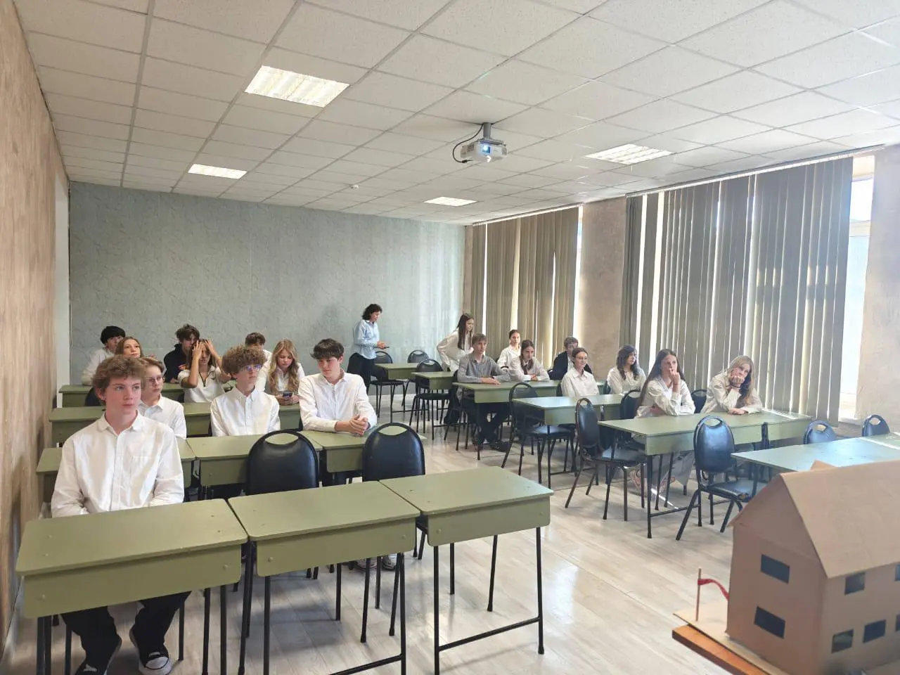 Профессиональное образование в сфере железнодорожного транспорта для школьников