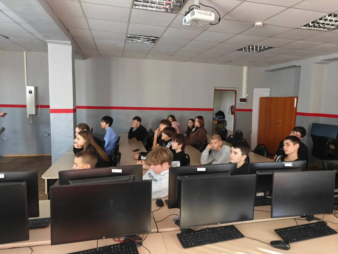 Профессиональное образование в сфере железнодорожного транспорта для школьников