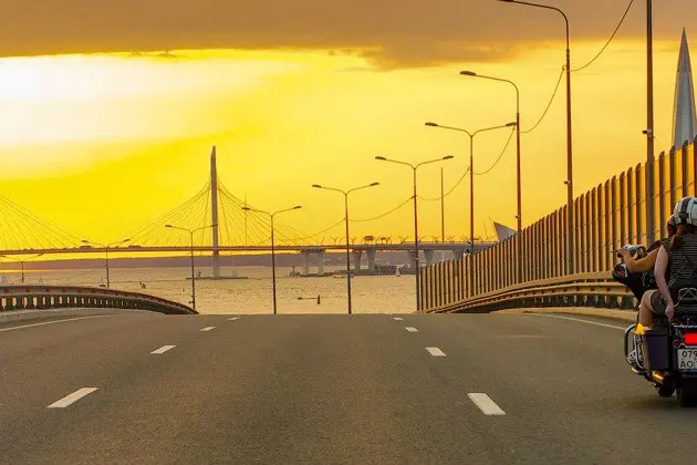 Путешествие на мотоцикле по Ленинградской области: Кронштадт, Петергоф, Ораниенбаум