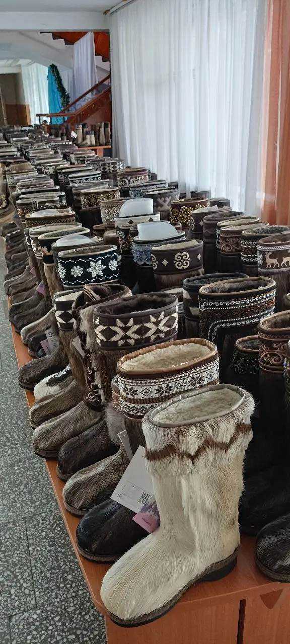 ярмарке унтов от фабрики "АЙХАЛ"