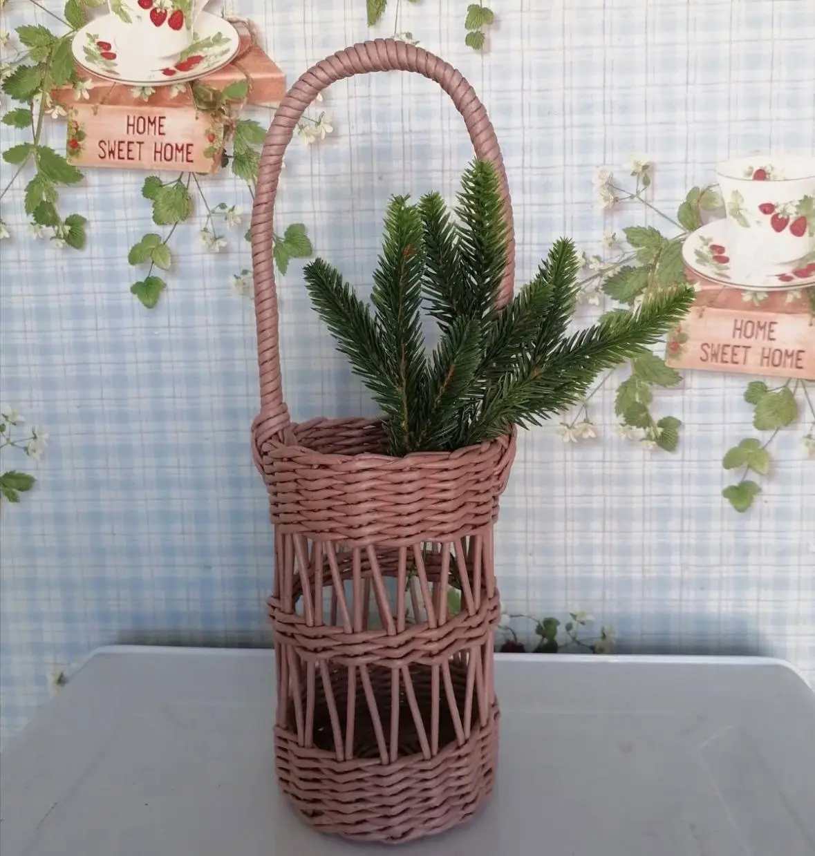 Мастер-класс по плетению из бумажной лозы. Корзинки к Новому году