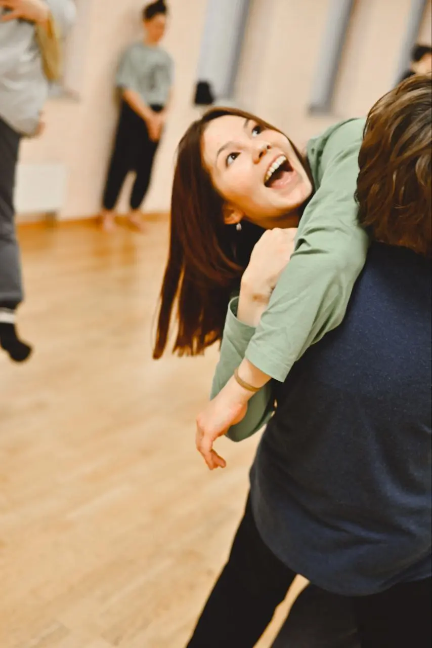 Базовый тренинг московской Школы контактной импровизации (КИ)