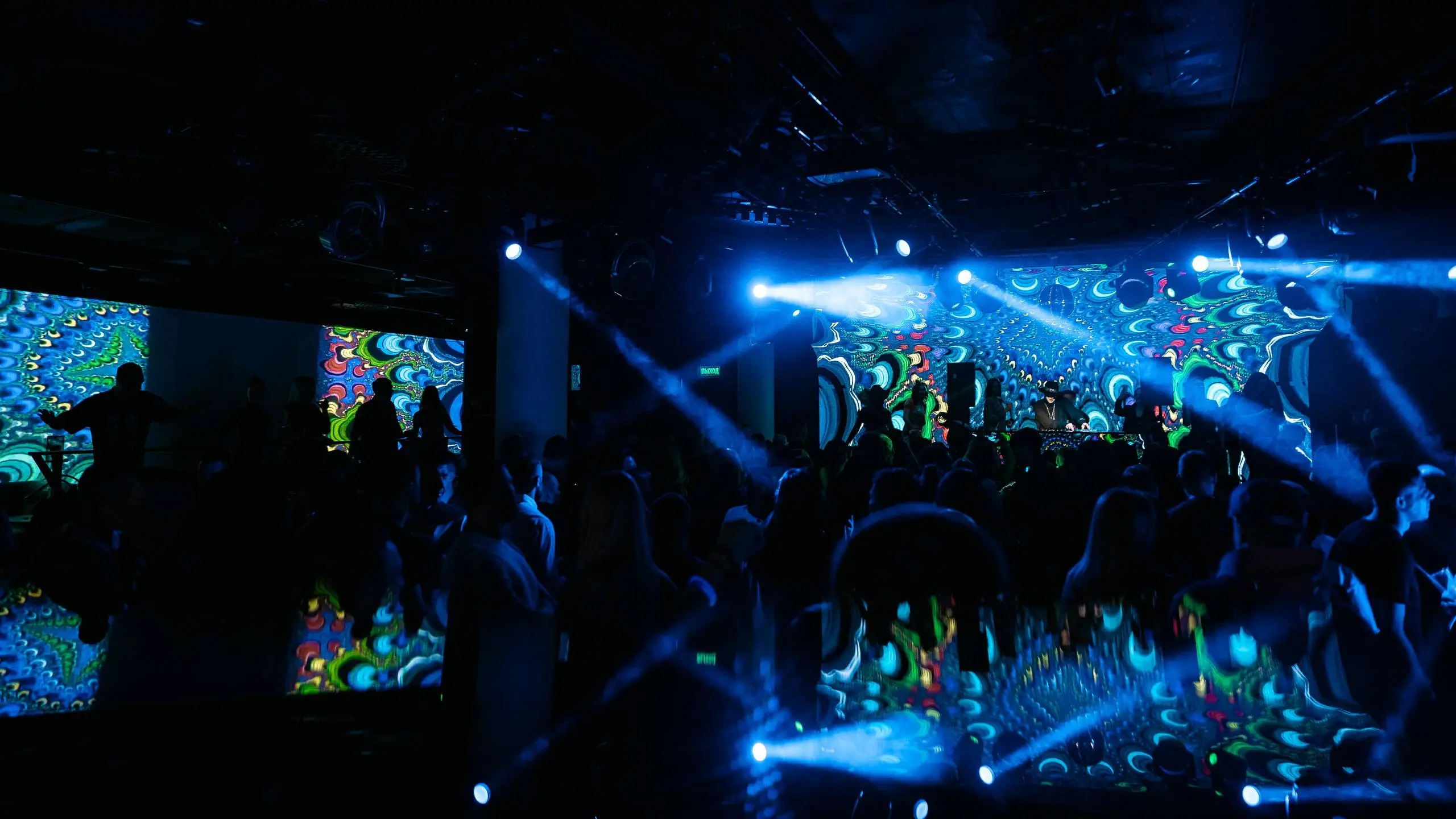 ЛЮДИ ZZI — ЧЕТЫРЕ ДНЯ, ПЕРВАЯ И ВТОРАЯ ПАРТИЯ НА AIWASKA