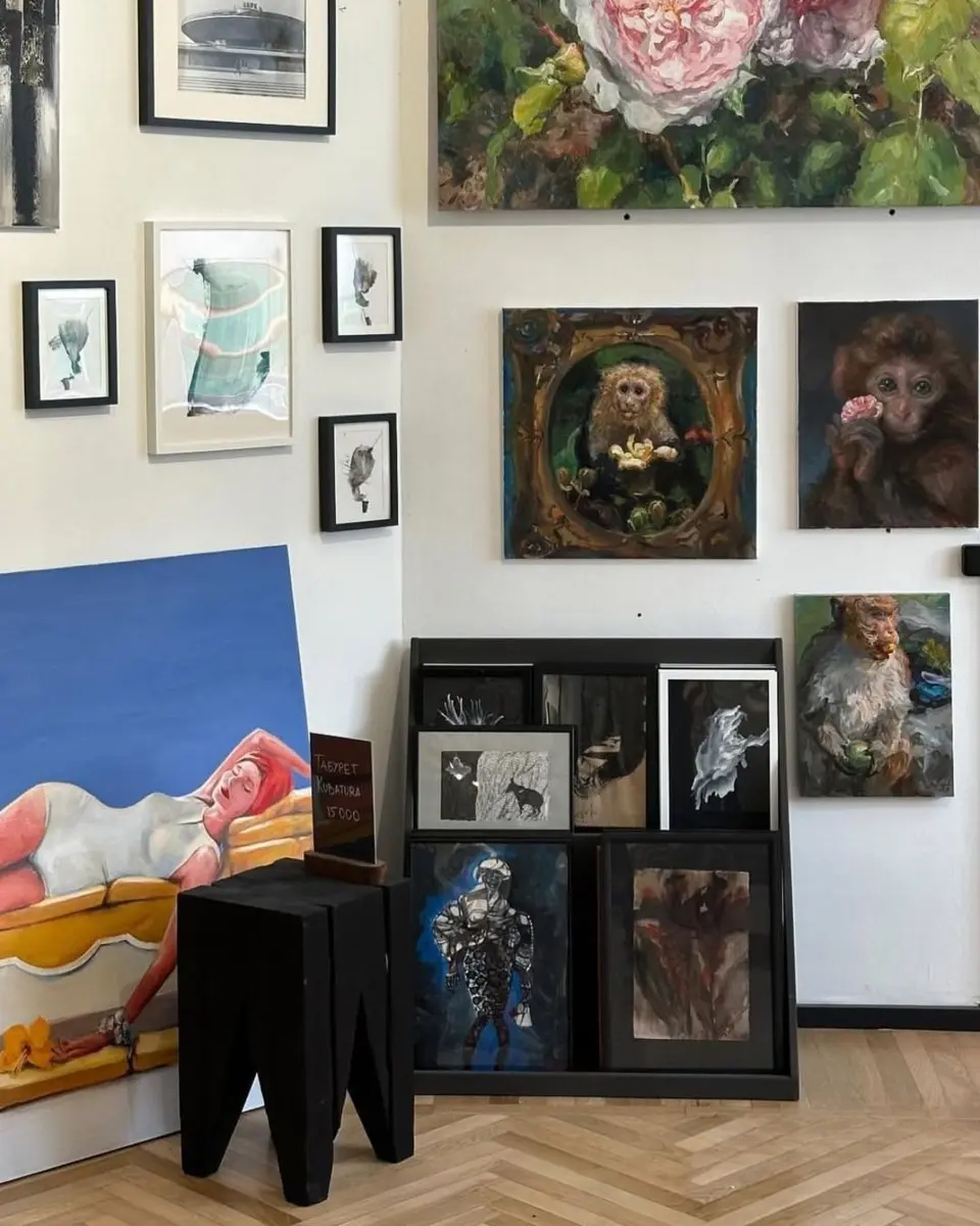 Выставка-ярмарка в галерее Хаос: открытие «50»