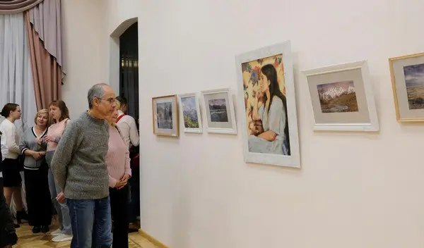 Выставка художественных работ "Моя Россия"