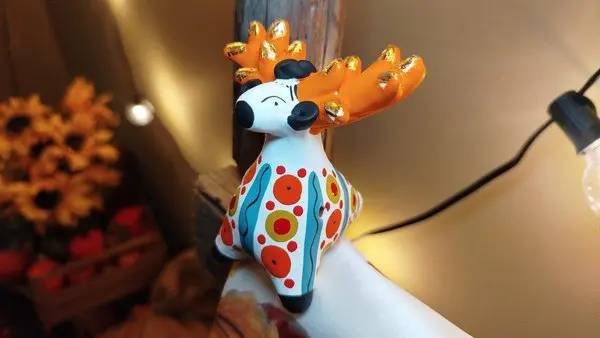 Роспись дымковской свистульки "+Олень+"