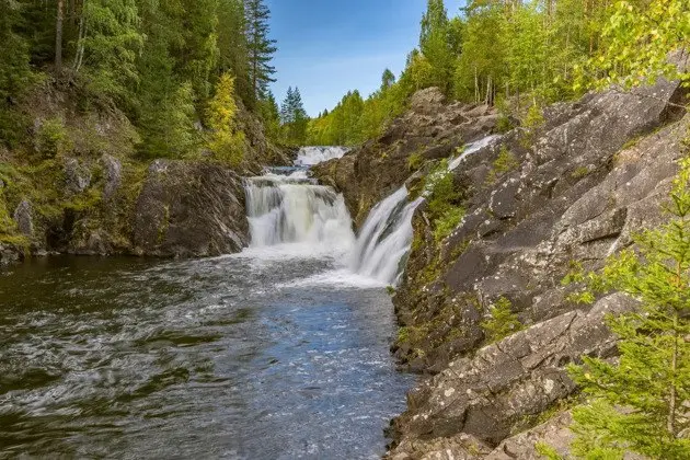 10 чудес Карелии за 2 дня: от водопада Кивач до Рускеалы
