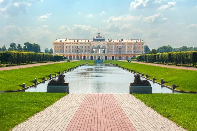 Экскурсия в Стрельну и Константиновский дворец