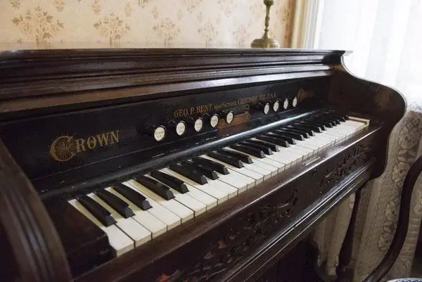 Музыкально-театральная гостиная