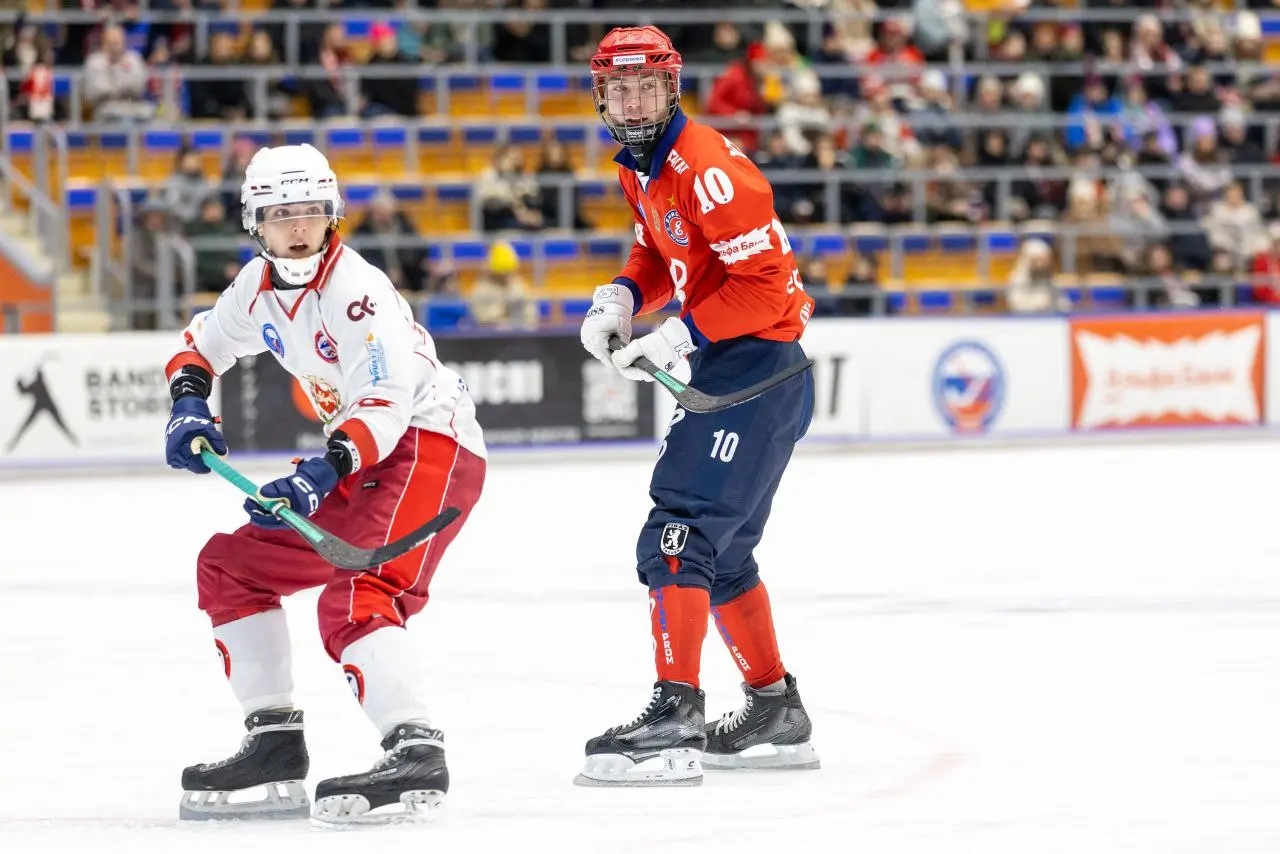 Яркие кадры матча Енисей - Саяны