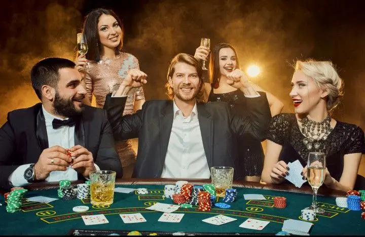 Poker Night в Арамболь