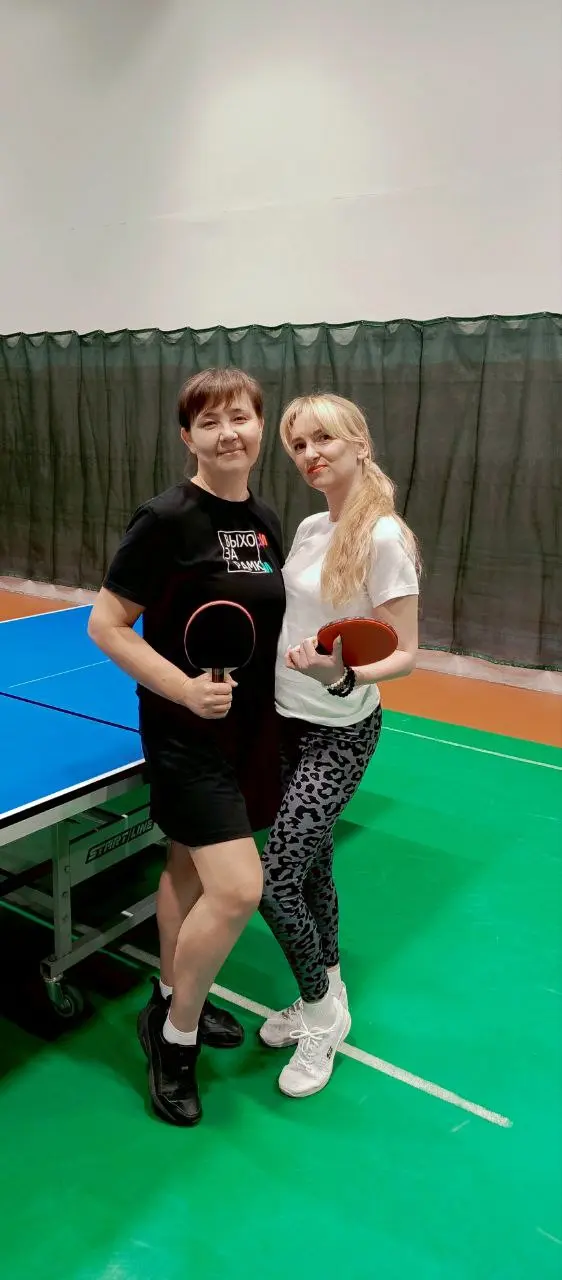 Играем в настольный теннис