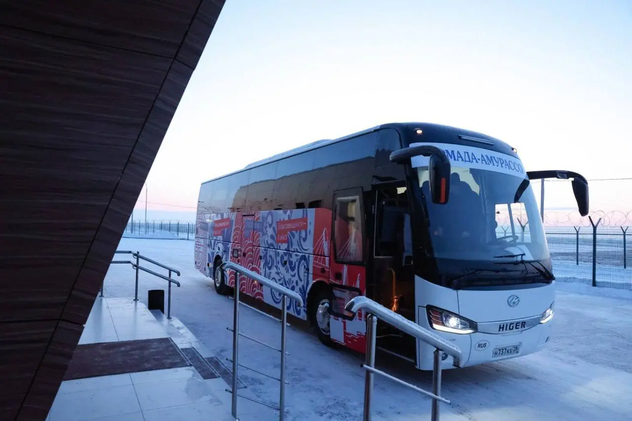 На период новогодних праздников добавят рейсы между Благовещенском и Хэйхэ