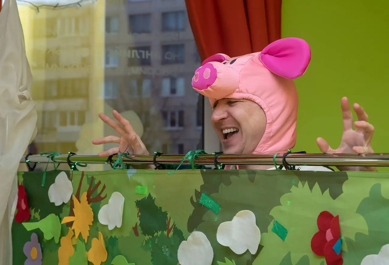 Спектакль: КОШКИН ДОМ