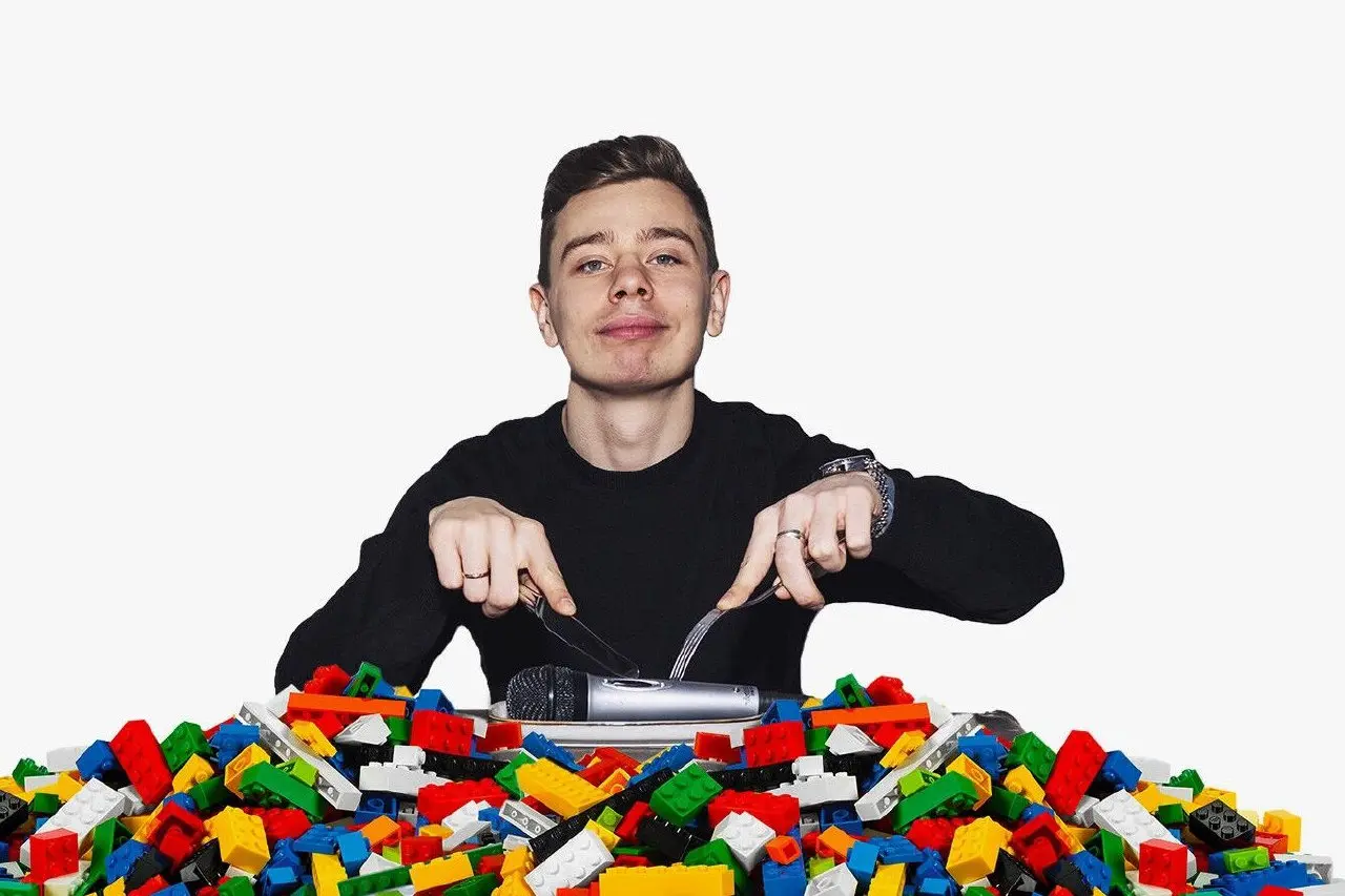 СТЕНДАП-КОМИК! СЕРГЕЙ ОРЛОВ — “ПЕРЕХОДНЫЙ ВОЗРАСТ”